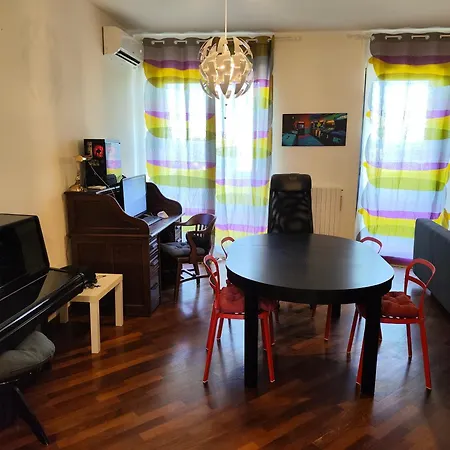 House Of Games, Relax And Fun דירה בארי